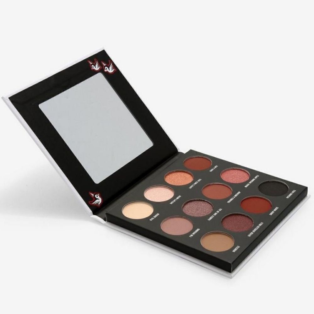 Disney Snow White and the Seven Dwarfs Just One Bite Eyeshadow Palette - Picture 1 of 3